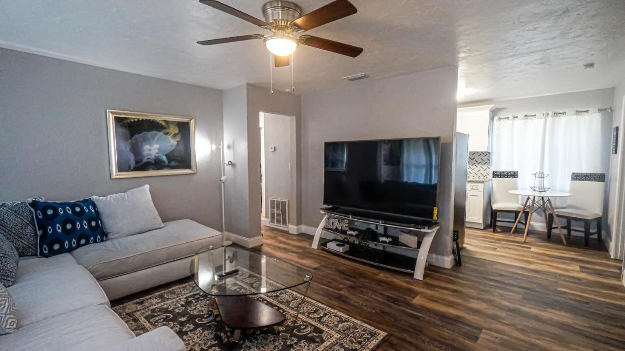 Elegant Cozy Oasis On A Traffic Free Street Villa Clearwater Luaran gambar