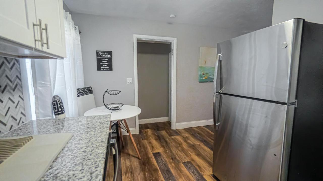 Elegant Cozy Oasis On A Traffic Free Street Villa Clearwater Luaran gambar